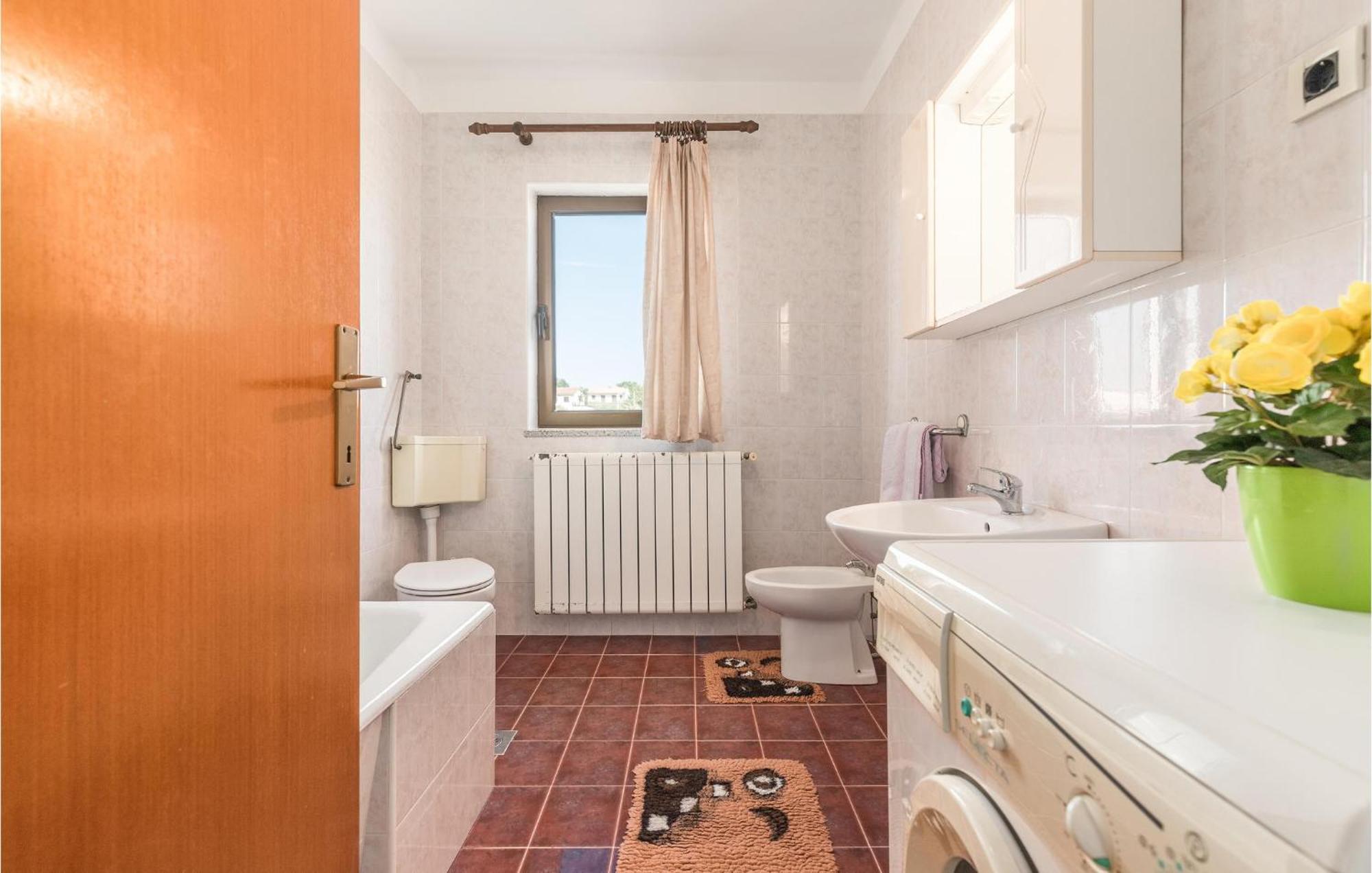 Beautiful Home In Visnjan With Wifi Zewnętrze zdjęcie